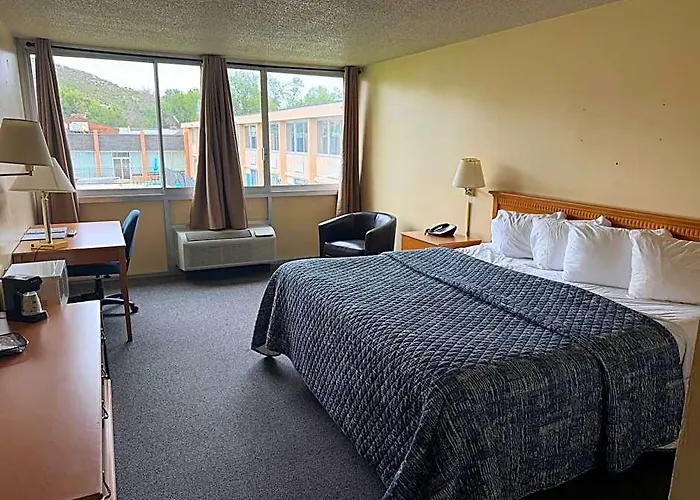 Hot Springs & Hotel 3*